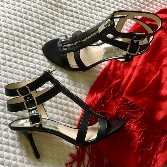 Sexy Michael Kors Heels - Picture 2 of 14